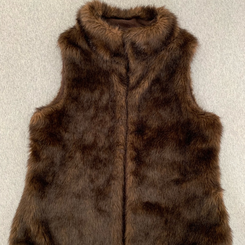 Lands’ End Girls Faux Fur Vest.
